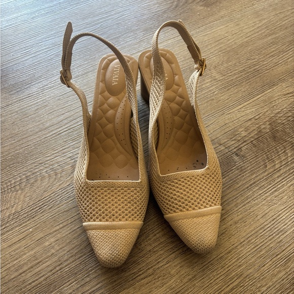 VIVAIA Pointed-Toe Slingback Sandals (Leah Pro) - Picture 7 of 16